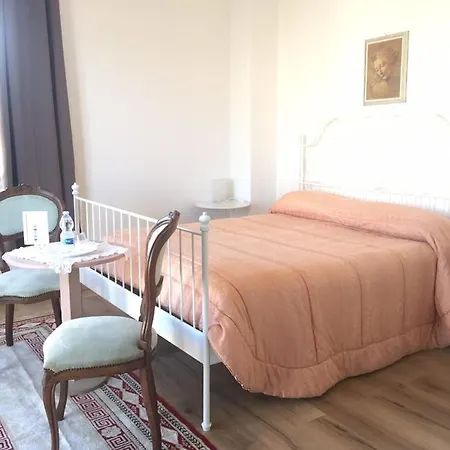 Angela Via Della Bonifica 17 3*