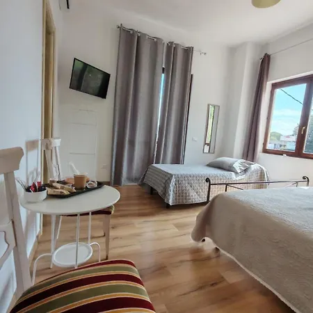 Angela Via Della Bonifica 17 Bed & Breakfast