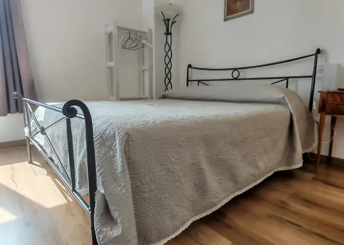 Angela Via Della Bonifica 17