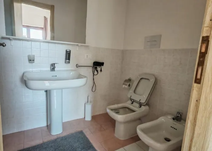 Angela Via Della Bonifica 17 3*